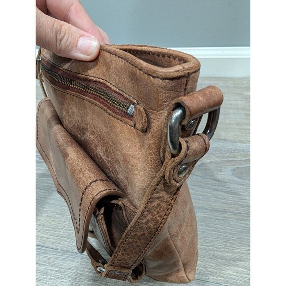 The Sak Women's Ventura Distressed Brown Leather Flap Crossbody Shoulder Bag - Picture 4 of 16